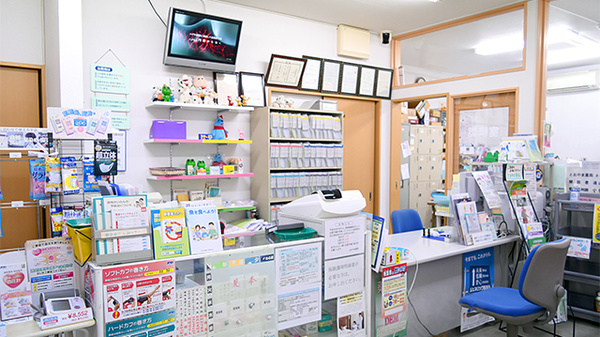 とおやま薬局　さくら坂店の受付/カウンター