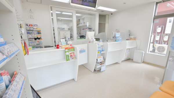 そうごう薬局　大村古賀島町店の受付/カウンター