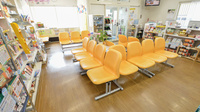 そうごう薬局　大村店の待合スペース