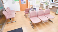 そうごう薬局　かしはら店の待合スペース