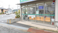 そうごう薬局　春日町店の入口