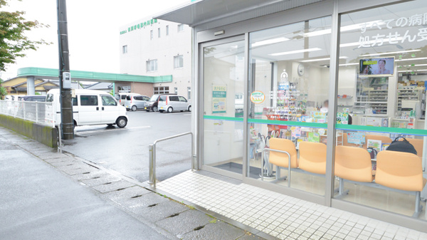 そうごう薬局　上川東店の入口
