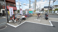 そうごう薬局　日下店の駐輪場