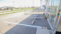 そうごう薬局　小竹店の駐車場