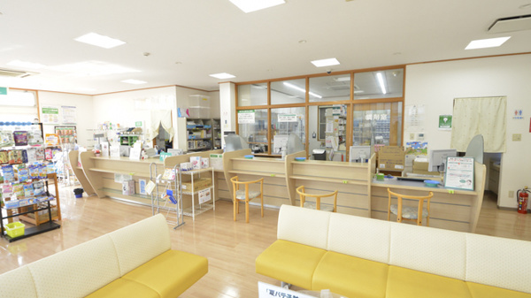 そうごう薬局　小長井店の受付/カウンター