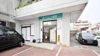 そうごう薬局　西条店の入口
