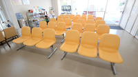 そうごう薬局　戸切店の待合スペース