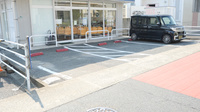 そうごう薬局　戸切店の駐車場