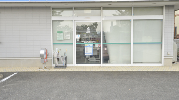 そうごう薬局　佐賀兵庫店の入口