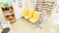 そうごう薬局　さぬき豊中店の待合スペース