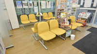 そうごう薬局　たかお店の待合スペース