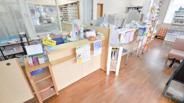 そうごう薬局　御陵下店の受付/カウンター