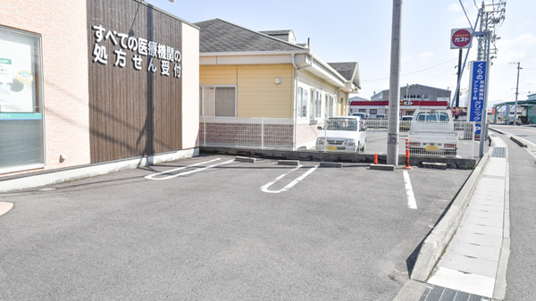 そうごう薬局　三島店の駐車場