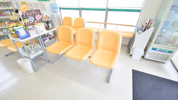 そうごう薬局　玉名亀甲店の待合スペース