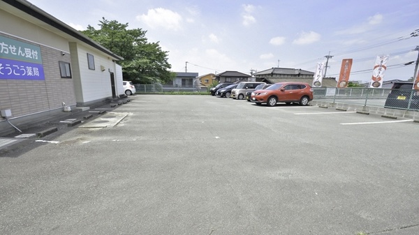 そうごう薬局　広川店の駐車場