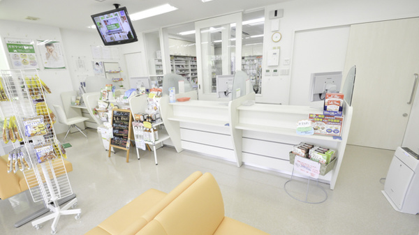 そうごう薬局　美鈴が丘店の受付/カウンター