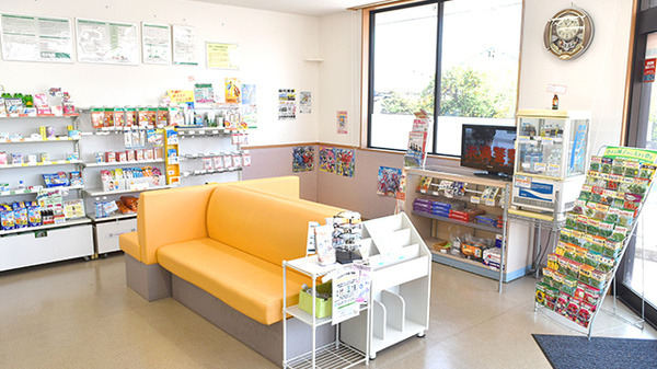 そうごう薬局　藤岡店の待合スペース
