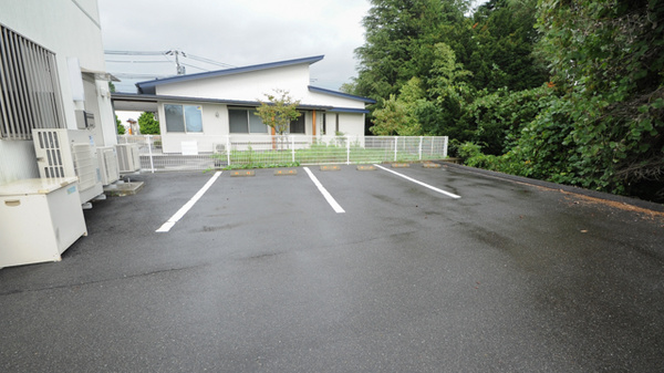 そうごう薬局　穂高店の駐車場