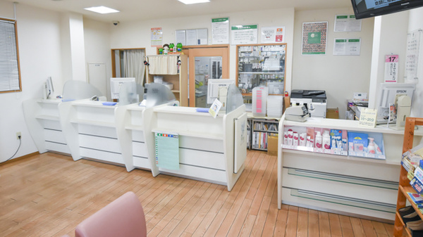 そうごう薬局　南春日店の受付/カウンター