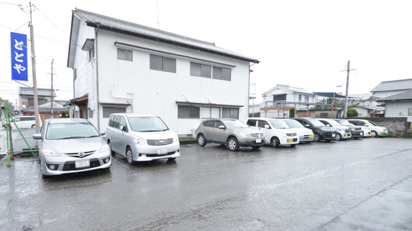 そうごう薬局　三股仲町店の駐車場
