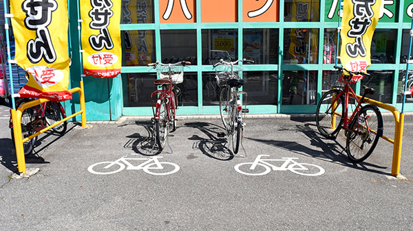 スギ薬局　百石店の駐輪場
