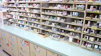 スギ薬局　碧南伏見店の薬棚