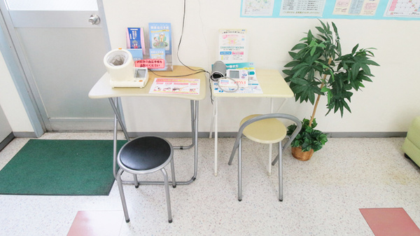 スギ薬局　井田店の血圧計