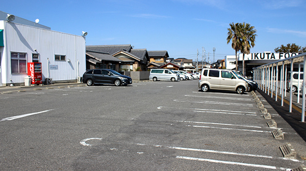 スギ薬局　碧南新川店の駐車場