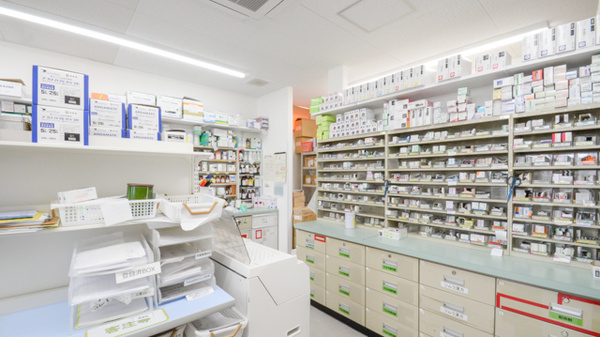 スギ薬局　御油店の調剤室