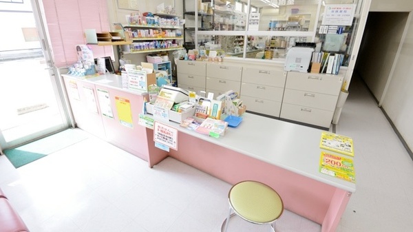 スギ薬局　市場店の受付/カウンター