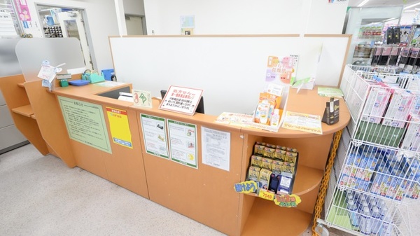 スギ薬局　武豊南店の受付/カウンター