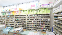 スギ薬局　共和店の薬棚