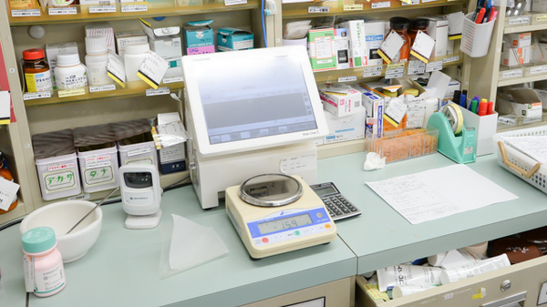 スギ薬局　共和店の調剤器具