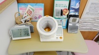 スギ薬局　開明店の血圧計