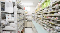 スギ薬局　開明店の薬棚