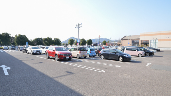 スギ薬局　各務原店の駐車場