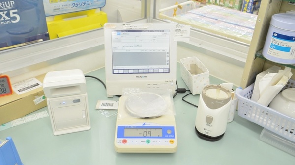 スギ薬局　各務原店の調剤器具