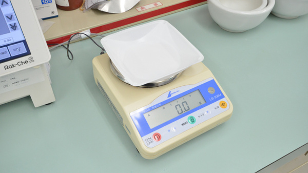 スギ薬局　舟橋店の調剤器具