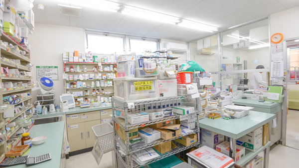 スギ薬局　水野店の調剤室
