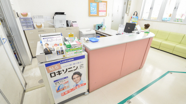 スギ薬局　鶴田店の受付/カウンター