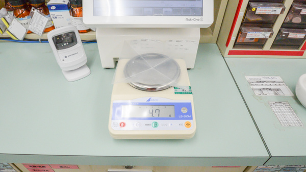 スギ薬局　石巻店の調剤器具