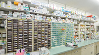 スギ薬局　笠松店の薬棚