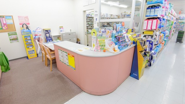 スギ薬局　河芸店の受付/カウンター