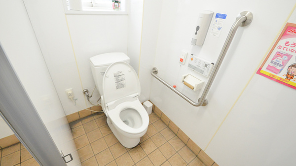 スギ薬局　多度店のお手洗い