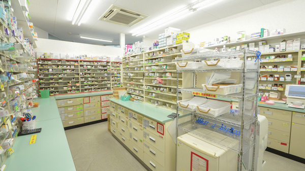 スギ薬局　多度店の調剤室