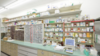 スギ薬局　島店の薬棚