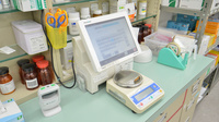 スギ薬局　島店の調剤器具