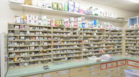 スギ薬局　穂積店の薬棚