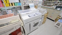スギ薬局　毛受店の調剤器具