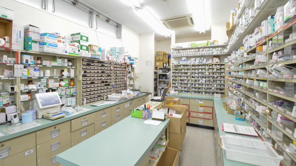 スギ薬局　岩倉団地店の調剤室